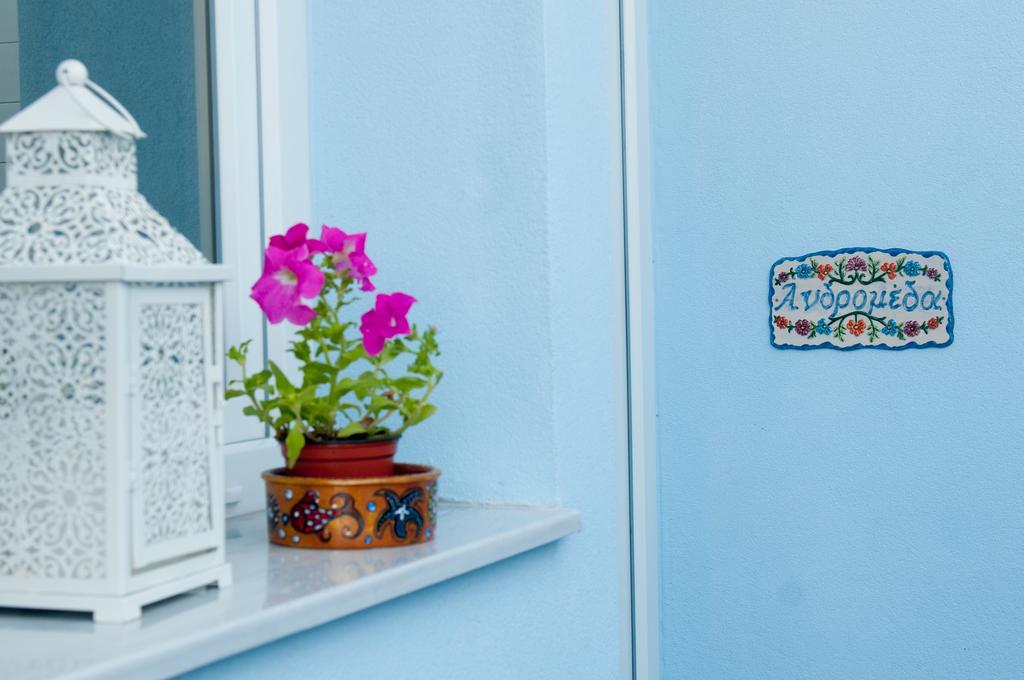 Blue Dream - Santorini Apartment Kamari  Bagian luar foto