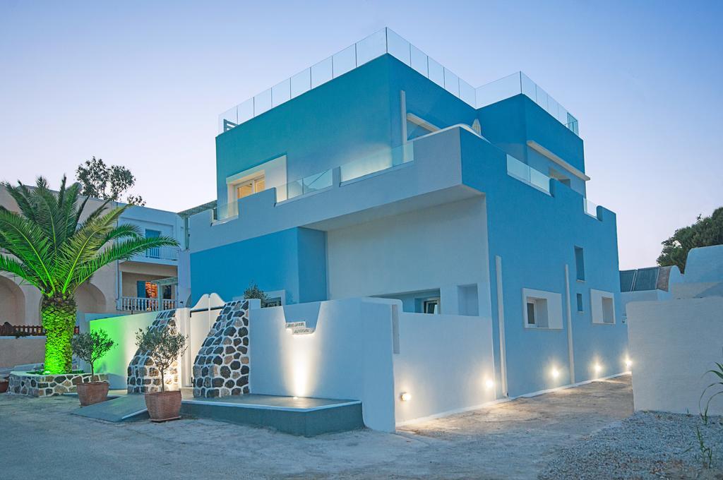 Blue Dream - Santorini Apartment Kamari  Bagian luar foto